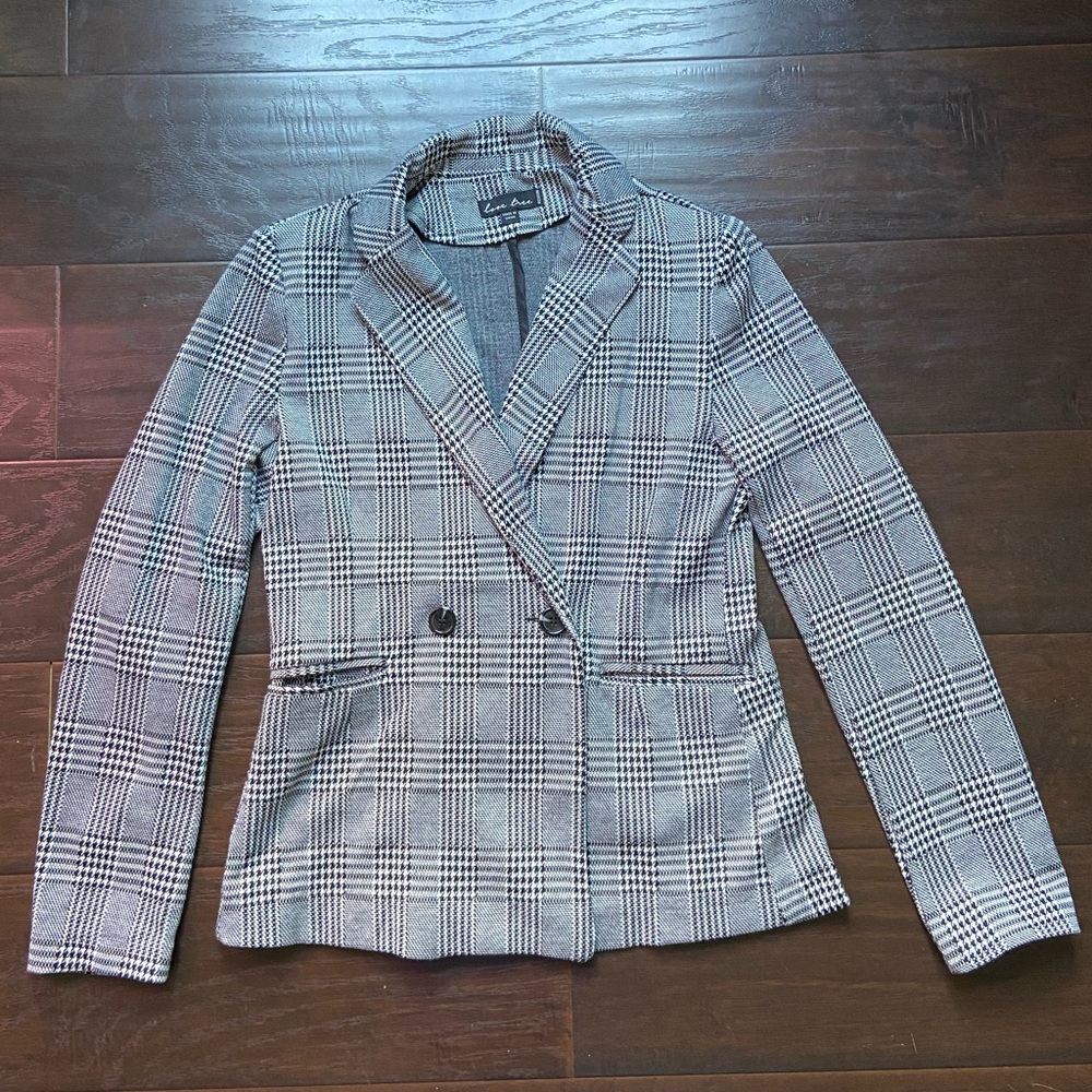 Love Tree Plaid Blazer